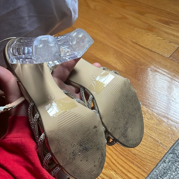 Gold Sparkling Heels - Picture 11 of 12